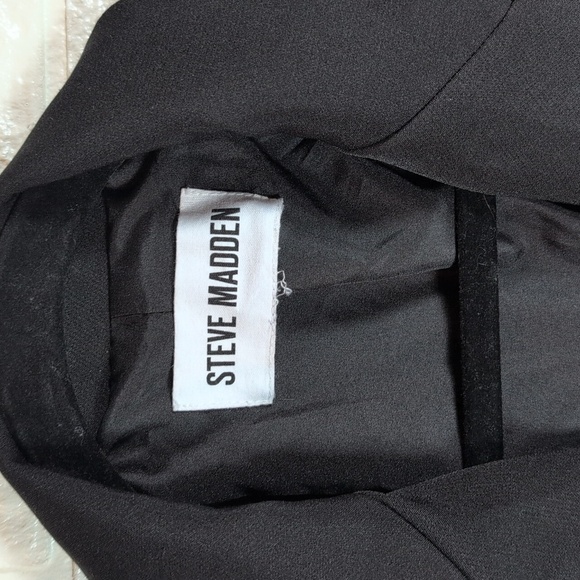 370-Steve Madden Elegant Black Jacket - Picture 2 of 4